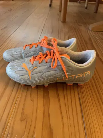 Puma Ultra 축구화 21.5cm 실버/오렌지