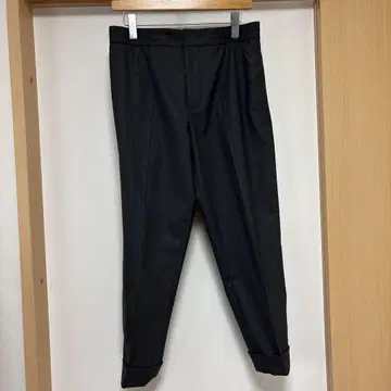 COS 블랙 슬랙스 EUR 46
