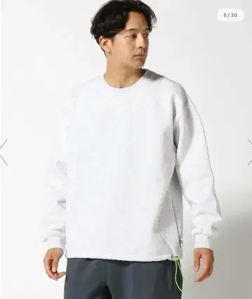 새상품 25년 가을/겨울 짐 마스터 스핀들 맨투맨 그레이 XL