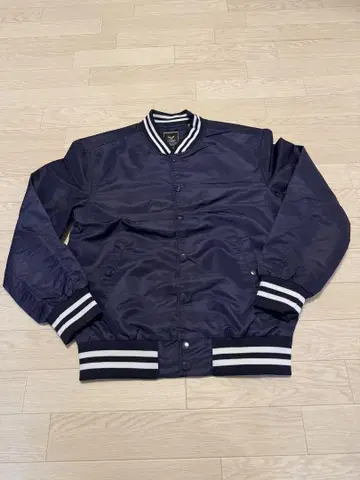 미사용 새상품 네이비 바시티 자켓 S 사이즈 스냅 버튼