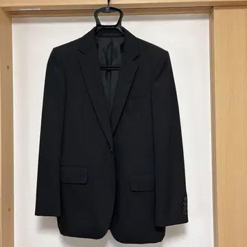 캘빈 클라인의 수트