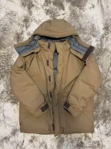 Marmot 맘모스 다운 파카 M 사이즈