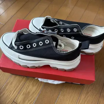 통굽 캔버스 스니커즈 블랙