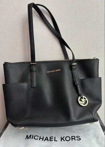 [새상품급] 마이클코어스 A4 토트백 가죽 숄더 가능 사이드 포켓 부착