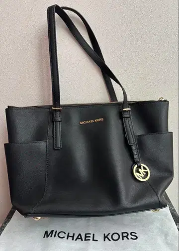 [새상품급] 마이클코어스 A4 토트백 가죽 숄더 가능 사이드 포켓 부착