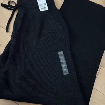 유니클로 새상품 워셔블 니트 리브 팬츠 블랙 3XL 임산부 마터니티