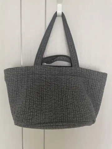 비오는날 정원 (다크 그레이)