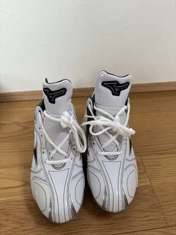 Mizuno 스파이크 화이트 & 네이비