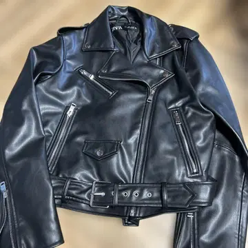 미사용 ZARA 여성용 라이더 자켓 L 사이즈
