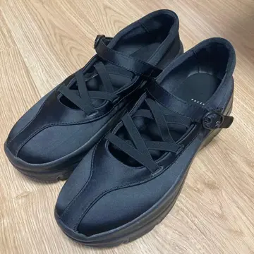 메리 제인 스니커즈 발레리나 블랙 ZARA 39 25.3cm
