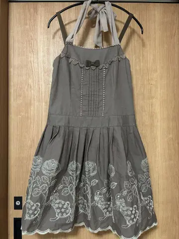 Emily Temple cute 토끼 자수 JSK