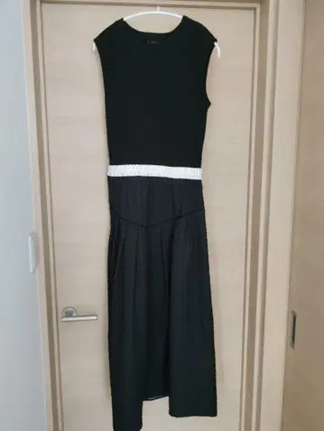 JEANASIS 블랙 맥시 드레스