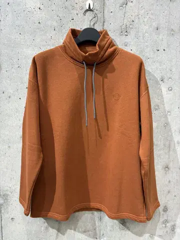 [ 미사용 새상품 ] HEVO 트레이닝복 오렌지 size M