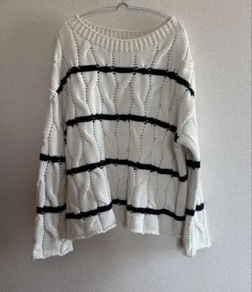 ZARA 케이블 니트 긴팔 스웨터 화이트