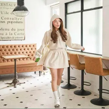 트리트 유어셀프 Charming sweat mini 원피스