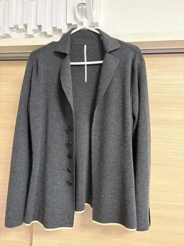 [ 고급 ] 울 100% 그레이 가디건 1intoca