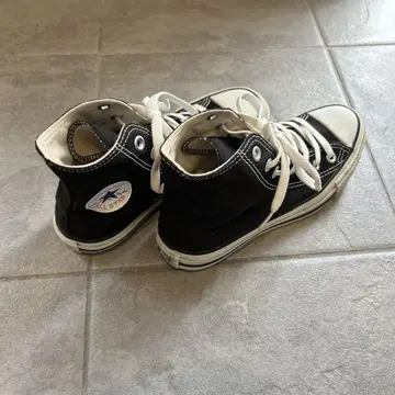 Converse All Star 블랙 하이컷 스니커즈