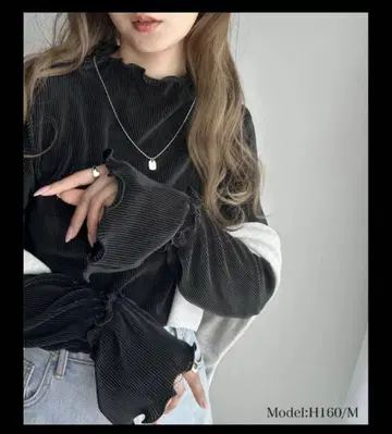 [ Classical Elf ] 프릴 넥 블랙 긴팔 상의 M