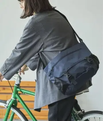네이비 숄더백 나일론제