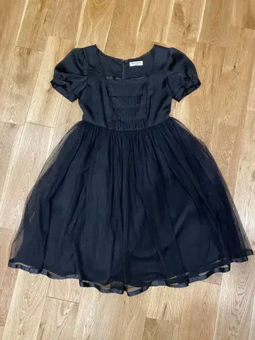 Emily Temple cute 블랙 쉬폰 튤 원피스