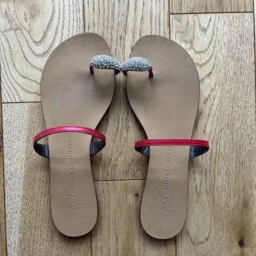 [ 쥬세페 자노티 디자인 ] 플랫 샌들 Ring Seahorse