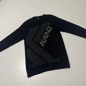 칼카니 니트