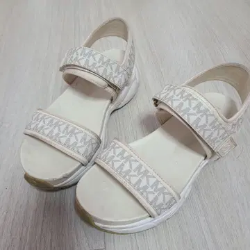 가격 인하했습니다 마이클코어스 샌들 24.5cm