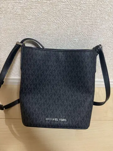 MICHAEL KORS 블랙 숄더백