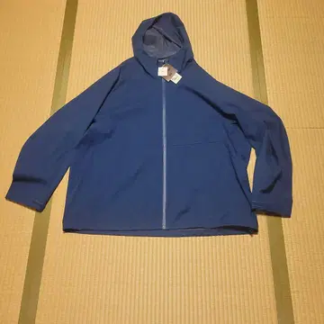유니클로 블록테크 후드티 4xl UNIQLO