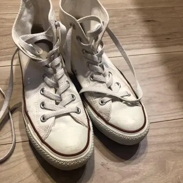 컨버스 올스타 화이트 하이컷 스니커즈