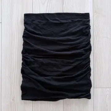 블랙 러치드 미니 스커트