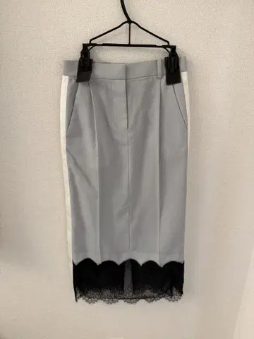 sacai 사카이 헴 레이스 사이드 라인 스커트 그레이 사이즈 1