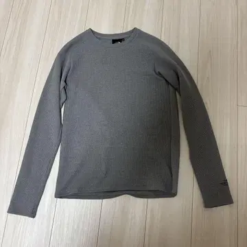 THE NORTH FACE 그레이 긴팔 스웨터