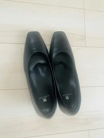 와코루 블랙 스퀘어토 펌프스 25 D 일본제