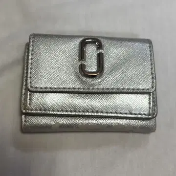 마크제이콥스 실버 3단 폴더형 지갑