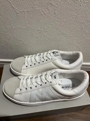 [ 미사용 새상품 ] STEVE MADDEN 화이트 스니커즈