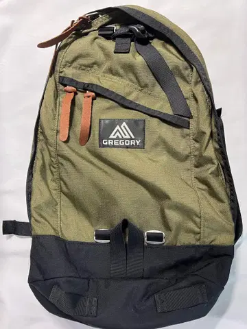 레어 컬러 GREGORY 데이팩 카키 26L