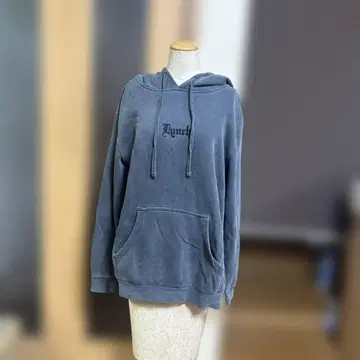 그레이 후드 부착 맨투맨