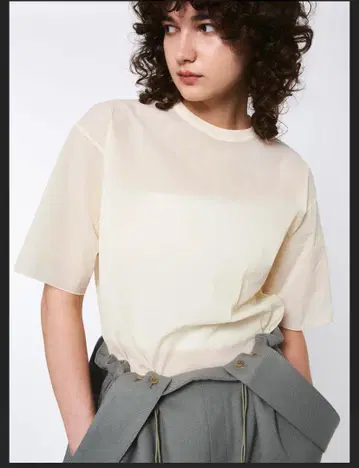 stunning lure 시어 T셔츠 화이트