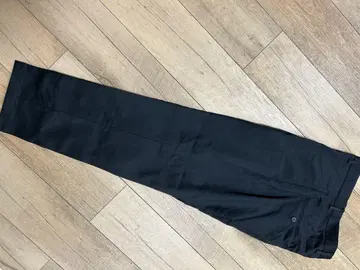 블랙 슬랙스