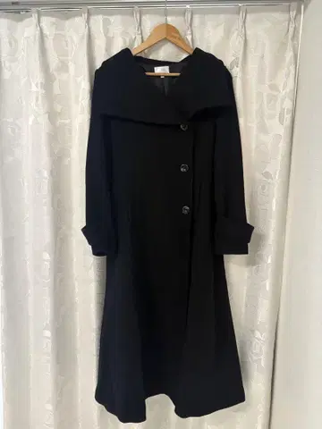 오버넥 신데렐라 라인 코트