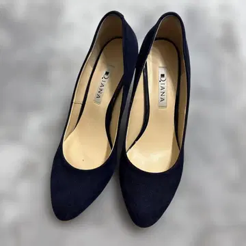 새상품급 DAIANA 네이비 하이힐 펌프스 23.5cm