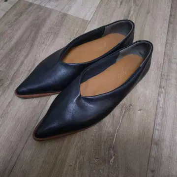 sest 블랙 스틸레토 플랫슈즈 23.5cm