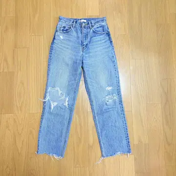 MOUSSY 데미지 가공 스트레이트 데님 25인치