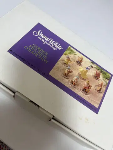 Disney SnowWhiteGardenFigurineCollection