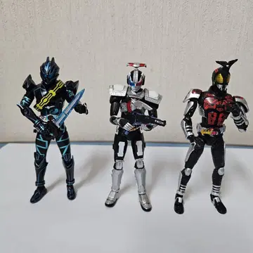 S.H.Figuarts 다크 가면라이더 3체 세트