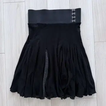 코르셋 블랙 플리츠 스커트