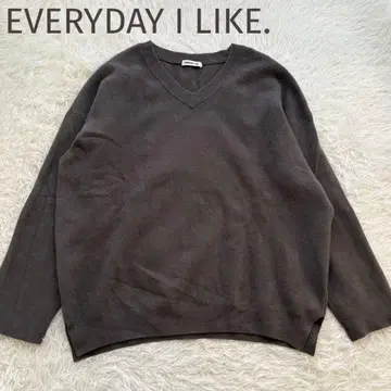 새상품급 EVERYDAY I LIKE. 캐시미어 혼방 V넥