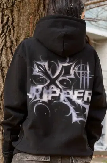 RIPPER 블랙 그래피티 후드티