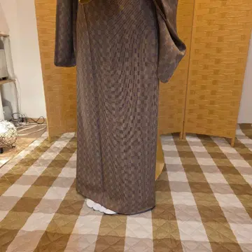 브라운과 파랑의 체크 무늬 코몬 기모노